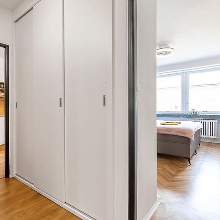 Popular Location / Street View / 4 Ppl / Netflix Apartment Prague Exterior photo