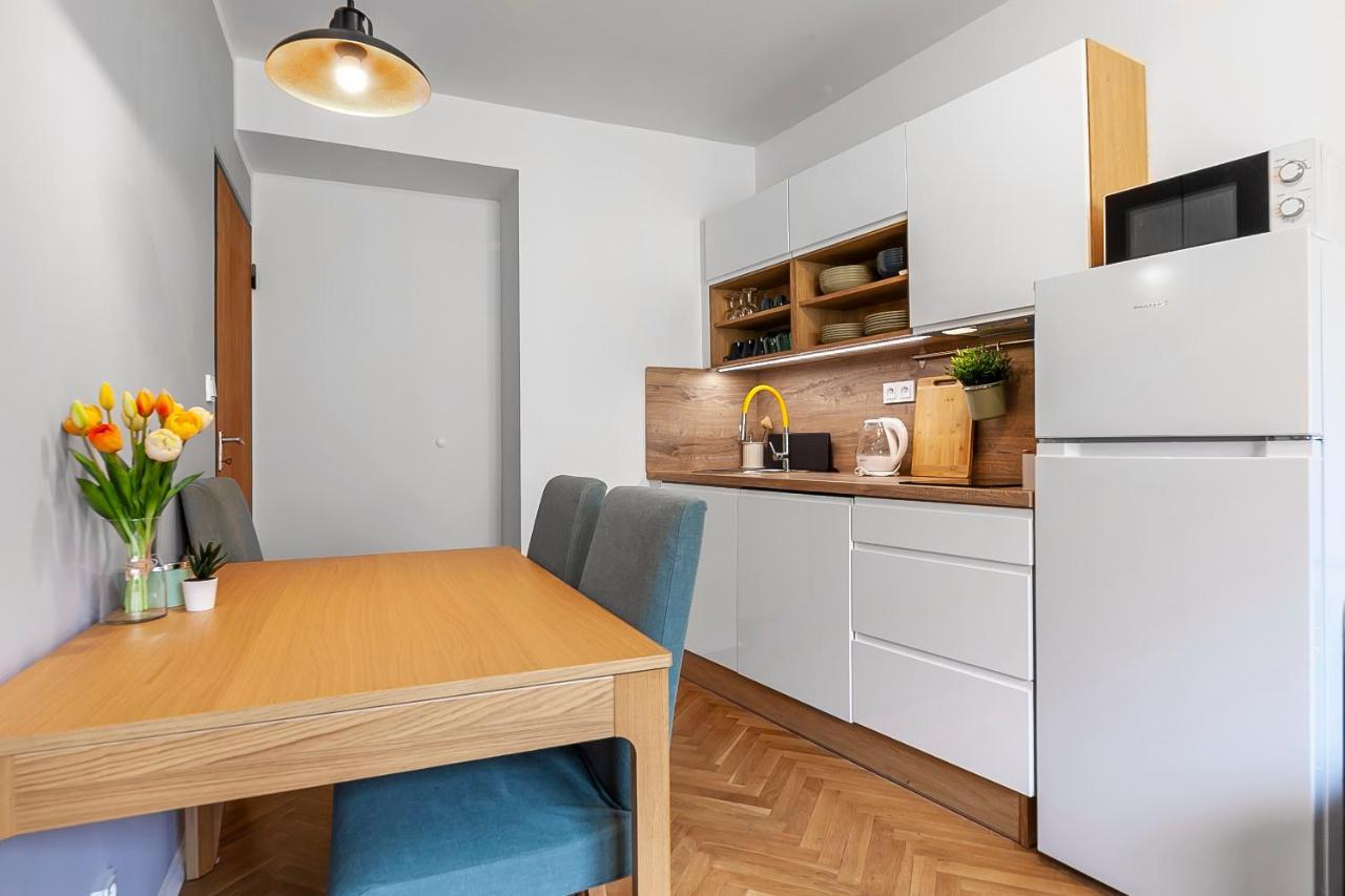 Popular Location / Street View / 4 Ppl / Netflix Apartment Prague Exterior photo